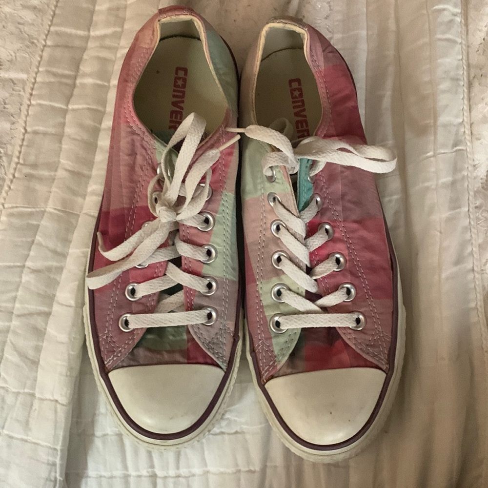 teal and pink plaid converse in super nice condition